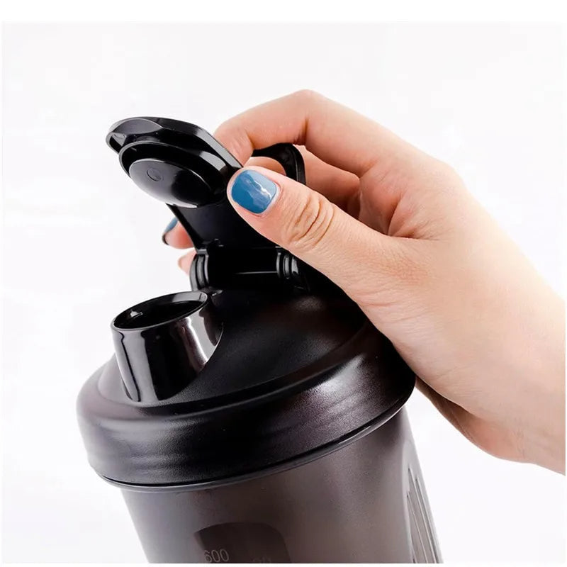 600ml Leak-Proof Protein Shaker Bottle with Mixing Ball